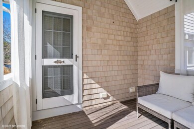 12_32PilgrimRoad_97002_Sunroom_MLSuse_15