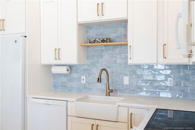 Beechwood Villas unit 19B, Stuart, FL 34996 - photo 4