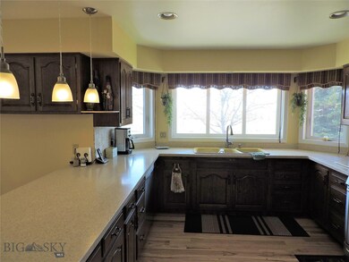 Quartz counter tops with pendent lights