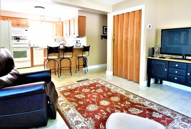 429 Calef Rd, Manchester, NH 03103 - photo 3