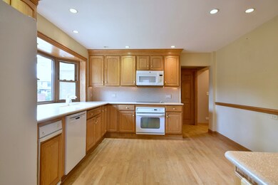 415 E Niagara Ave, Elmhurst, IL 60126 - photo 6