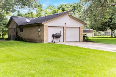 8925 Mustang Bayou Rd unit 95, Manvel, TX 77578 - photo 2