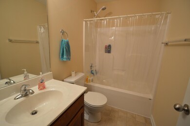 434 Gentry Ln, Mount Washington, KY 40047 - photo 5