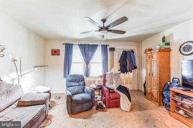 718 W 3rd St, Lansdale, PA 19446 - photo 3