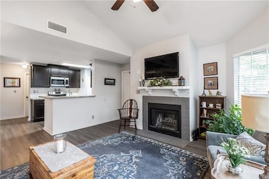 509 Cypress Pointe St, Alpharetta, GA 30022 - photo 4