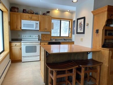 84 Clover Ln unit 758 B, Peru, VT 05152 - photo 3