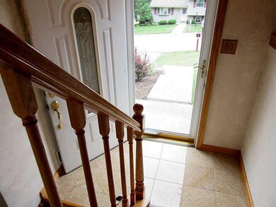 Entry/Foyer. Granite tile floor brightens the entr
