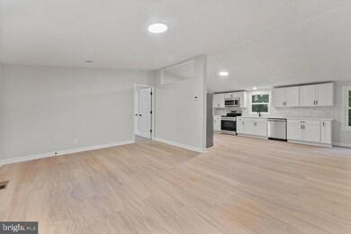 1301 Vawter Corner Rd, Louisa, VA 23093 - photo 2