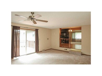 Family Room-L1.