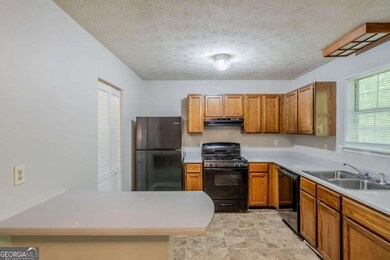 6185 Marbut Farms Chase, Lithonia, GA 30058 - photo 7