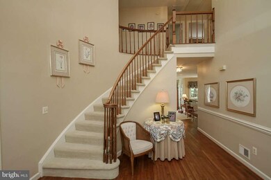 15433 Snowhill Ln, Centreville, VA 20120 - photo 3