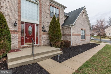 5200 Ashleigh Glen Ct, Glenn Dale, MD 20769 - photo 2