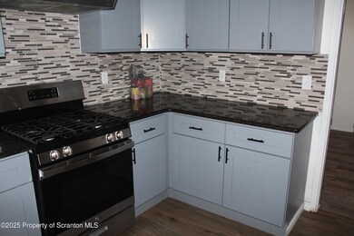 1122 1124 Luzerne unit A, Scranton, PA 18504 - photo 5