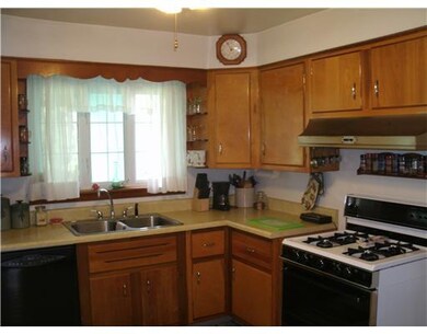 Cafeteria/Kitchen.