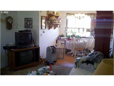 2246 Laurel St, Forest Grove, OR 97116 - photo 2