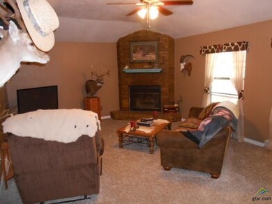 1611 1611 Leach, Kilgore, TX 75662 - photo 3