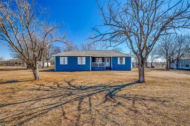 5748 Blackburn Dr, Joshua, TX 76058 - photo 2