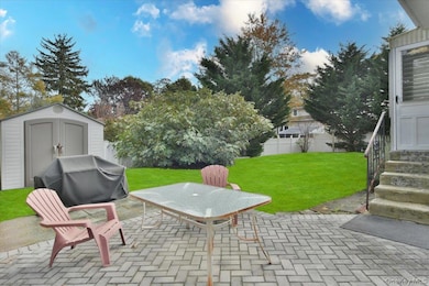 2203 Washington St, Merrick, NY 11566 - photo 7