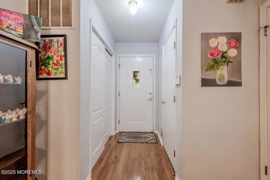 14 Lucia Ct, Matawan, NJ 07747 - photo 4