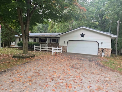 8700 S Hemlock Rd, Saint Charles, MI 48655 - photo 2