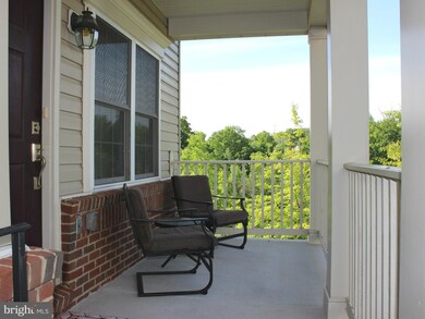 2848 Chinkapin Oak Ln unit 207, Woodbridge, VA 22191 - photo 3