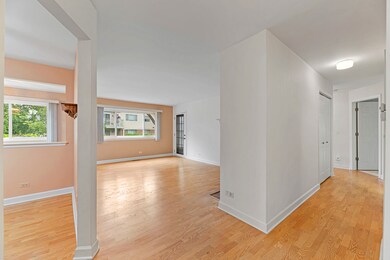 1604 Newburn Ct unit D1, Wheeling, IL 60090 - photo 2