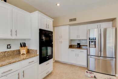 932 W Iris Dr, Gilbert, AZ 85233 - photo 7