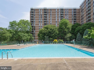 Idylwood Towers unit 919, Falls Church, VA 22043 - photo 3