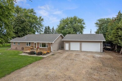 3130 E 38th St, Columbus, NE 68601 - photo 2