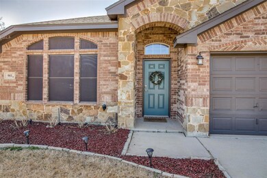 901 Jodie Dr, Weatherford, TX 76087 - photo 3