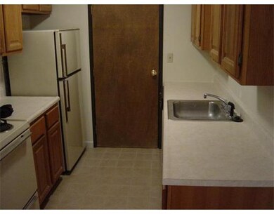 47 Juniper Rd unit E10, North Attleboro, MA 02760 - photo 2