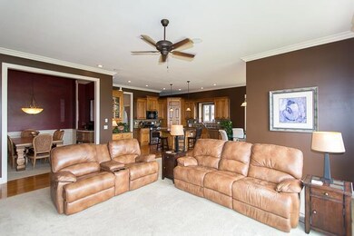 9951 Fountain Cir, Lenexa, KS 66220 - photo 6