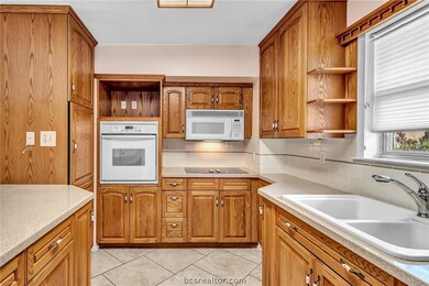 1219 Glade St, College Station, TX 77840 - photo 7