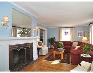 31 Admiral Kalbfus Rd, Newport, RI 02840 - photo 2