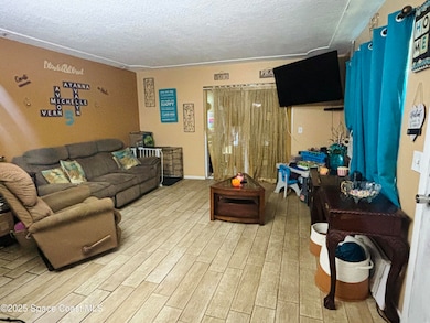 1411 Gibbs St, Melbourne, FL 32901 - photo 4