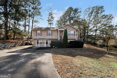 5925 Bretton Woods Dr, Lithonia, GA 30058 - photo 2