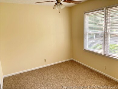587 Winding Creek Rd unit D, Fayetteville, NC 28305 - photo 3