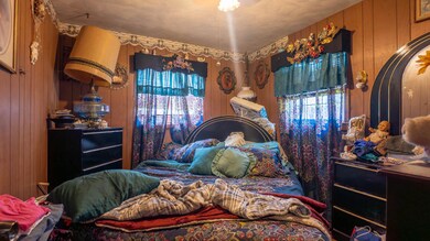 3 bed 1 bath fixer upper005