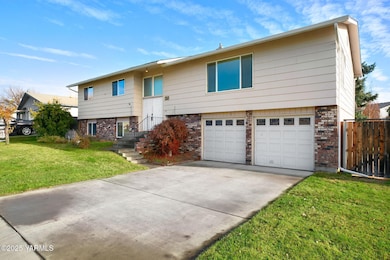 1403 Karr Ave, Yakima, WA 98902 - photo 2