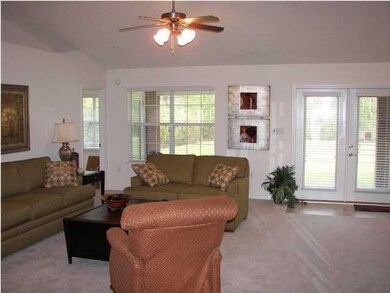 1842 Sunrise Dr, Navarre, FL 32566 - photo 3