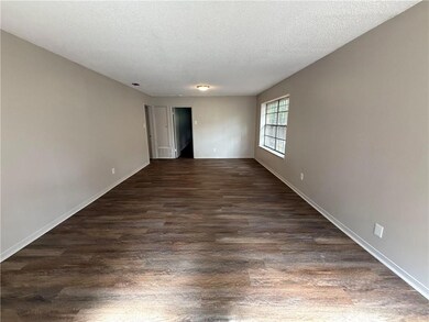 1454 Delusser St, Mobile, AL 36603 - photo 2