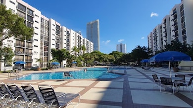Plaza of the Americas unit 316, Sunny Isles Beach, FL 33160 - photo 6