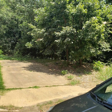 386 Dixie Rd, Memphis, TN 38109 - photo 3