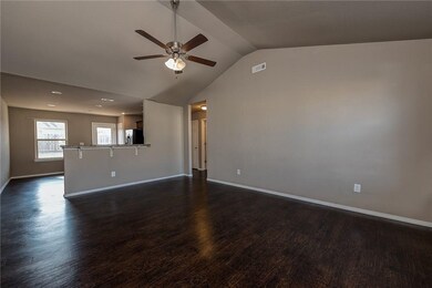 1209 S Spritz Dr, Fayetteville, AR 72701