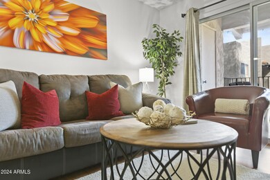 8-web-or-mls-5525-e-thomas-rd-unit-m11