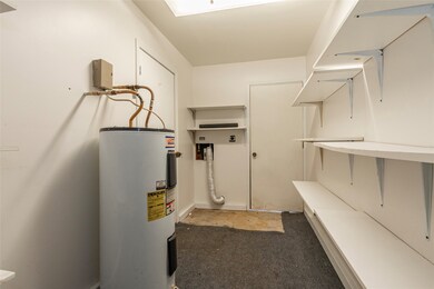 1717 Heather Ln, Alvin, TX 77511 - photo 6