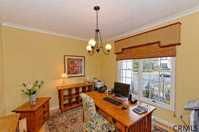 705 Sachem Cir, Slingerlands, NY 12159 - photo 4