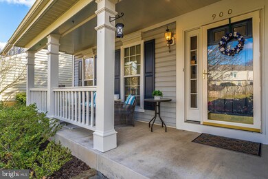 900 Camellia Ct, Frederick, MD 21701 - photo 2