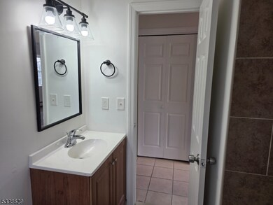 203 N Beverwyck Rd unit 1, Lake Hiawatha, NJ 07034 - photo 7