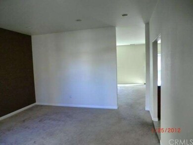 Living Room (Alt View)